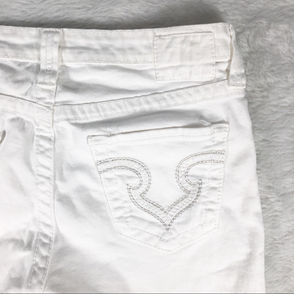 Big Star Rikki Low Rise White Cutoff Jean Shorts - Picture 6 of 8